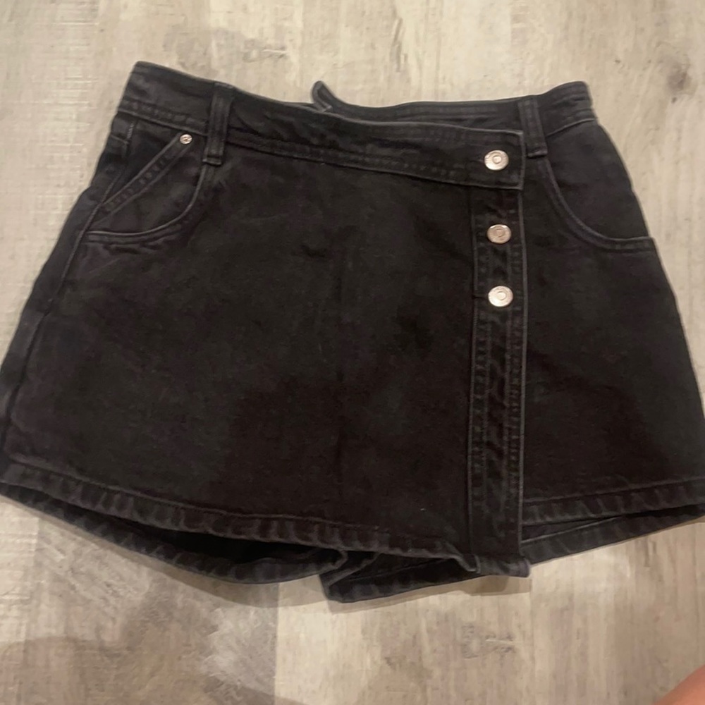 Zara black denim shorts